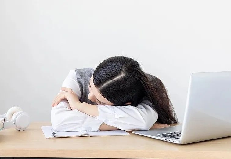 10分鐘就能快速恢復(fù)精力，隨時(shí)隨地都能做！不知道就虧大了